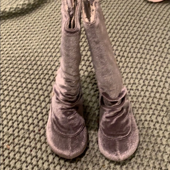 Joyfolie velvet boot size 5 toddler - Picture 5 of 7